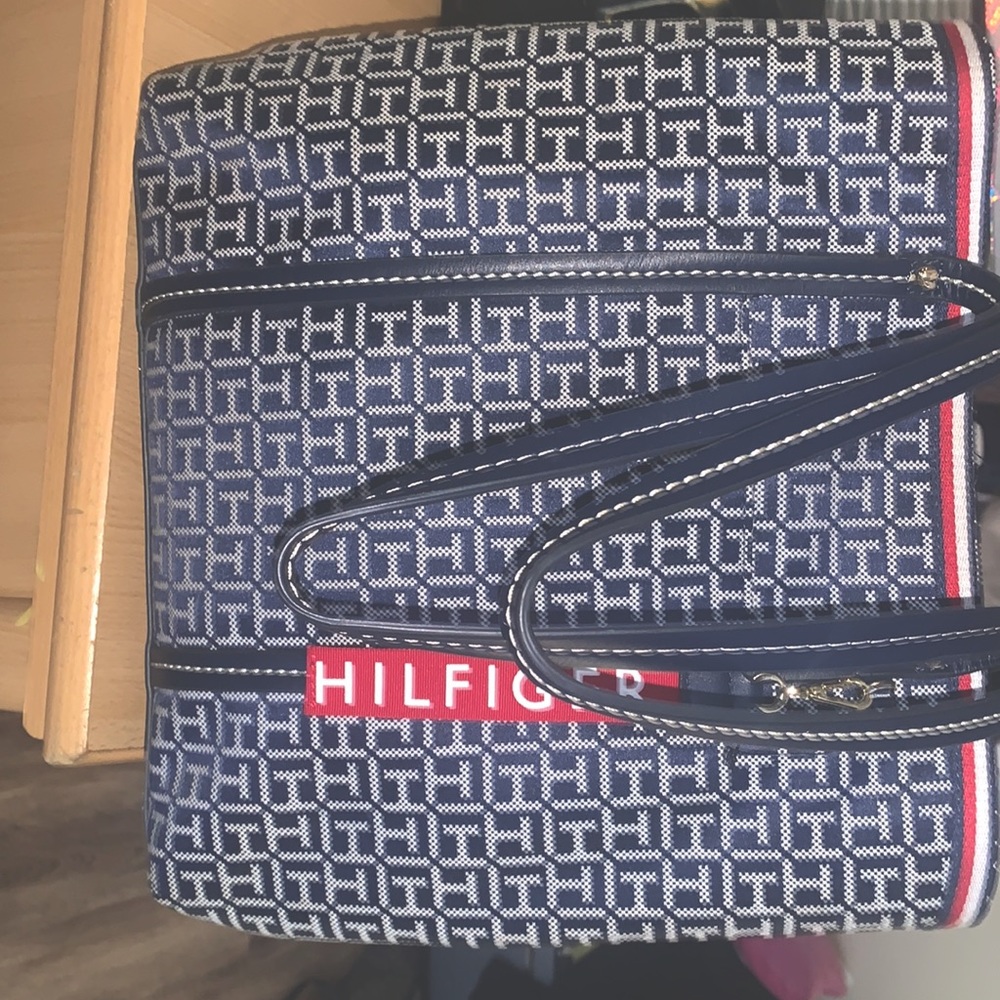 Tommy Hilfiger shoulder bag